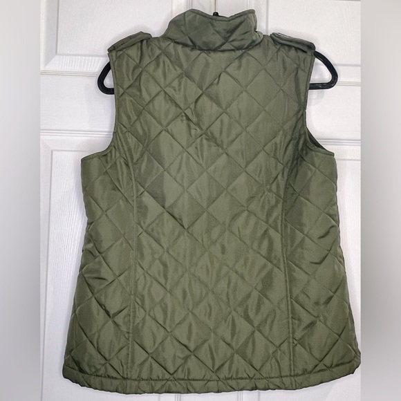 Izod Women’s Quilted Vest - Green - Size Large - Picture 6 of 6